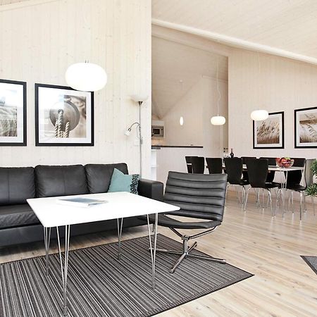 8 Person Holiday Home In Gro Enbrode Grossenbrode Exterior photo